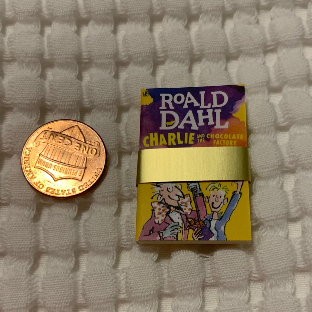 Zuru Mini Brands Books series 2       Miniature Roald Dahl Book
